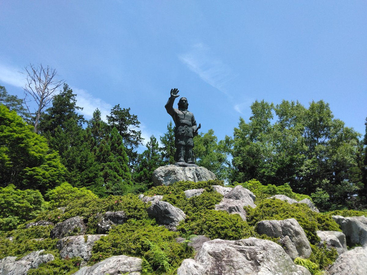 一通り参拝。かなり歩いたな。