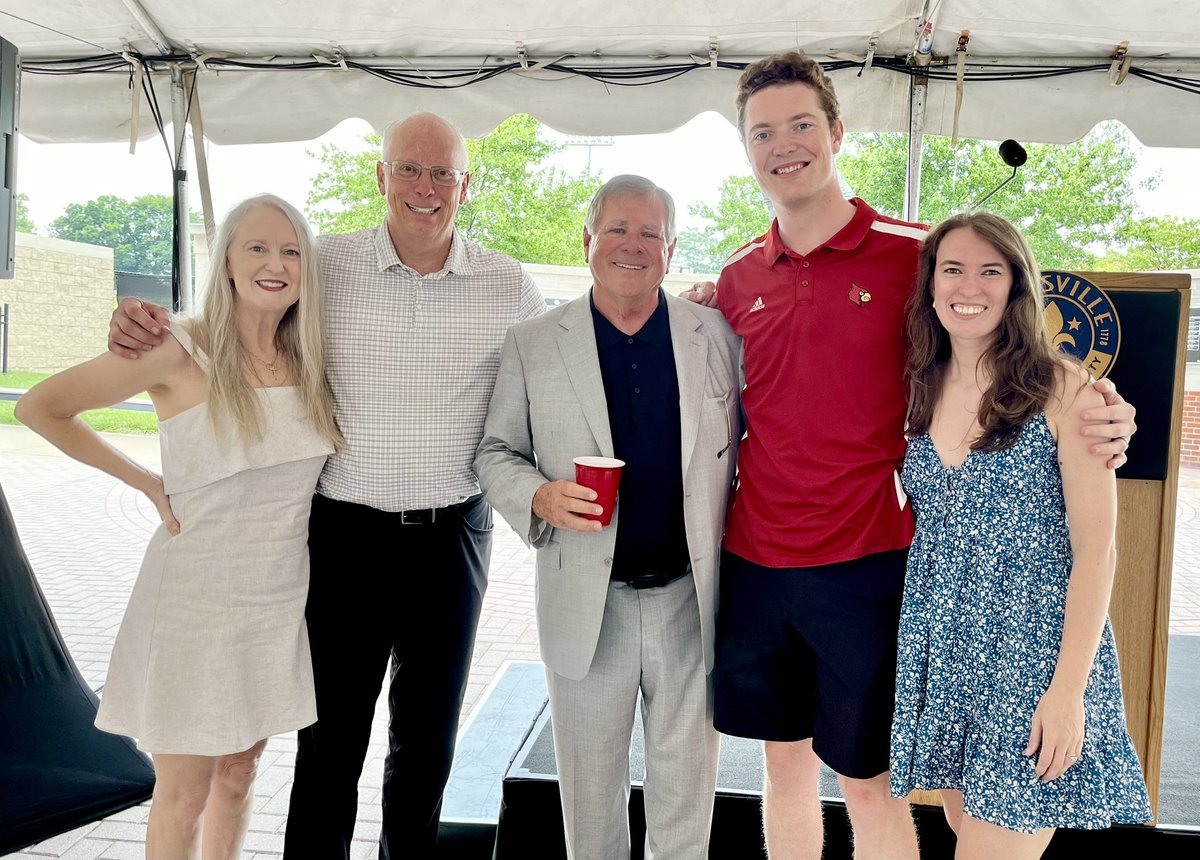 KKcards's tweet image. What a great day of celebration! First to celebrate Tom Jurich, a great friend and one of the most influential people in my life. And then to see Chris Padgett, a former colleague who earlier worked with UofL football, get married and start a new chapter in his life! Congrats!