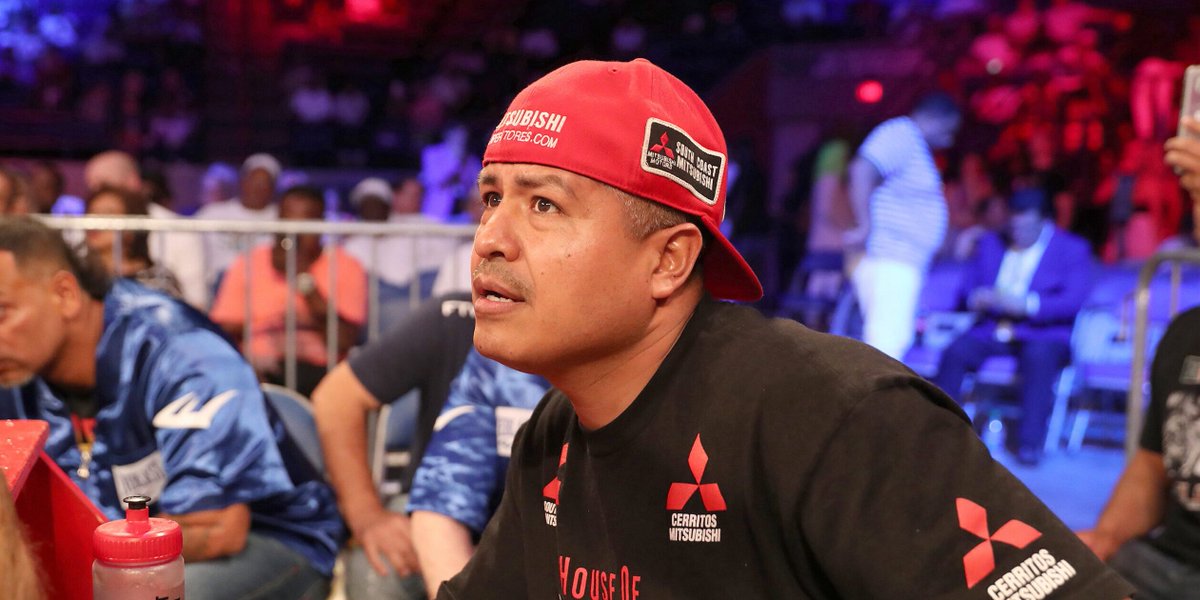 BOXINGnBBQ's tweet photo. Robert Garcia needs to be studied. 

In a good way. 

#BOXINGnBBQ
#Boxing https://t.co/9gCzk2Sbzh