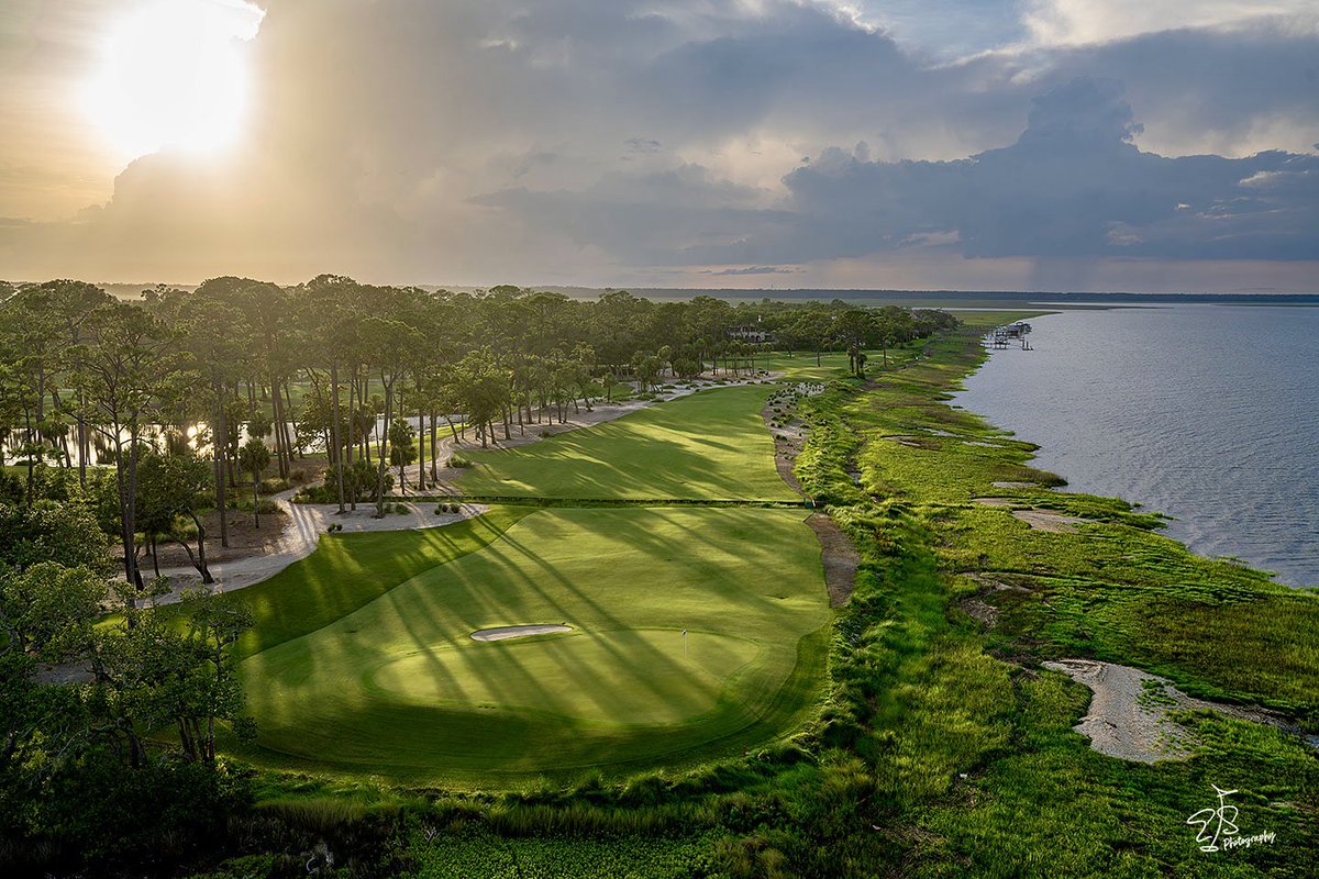 Evan Schiller tweet media