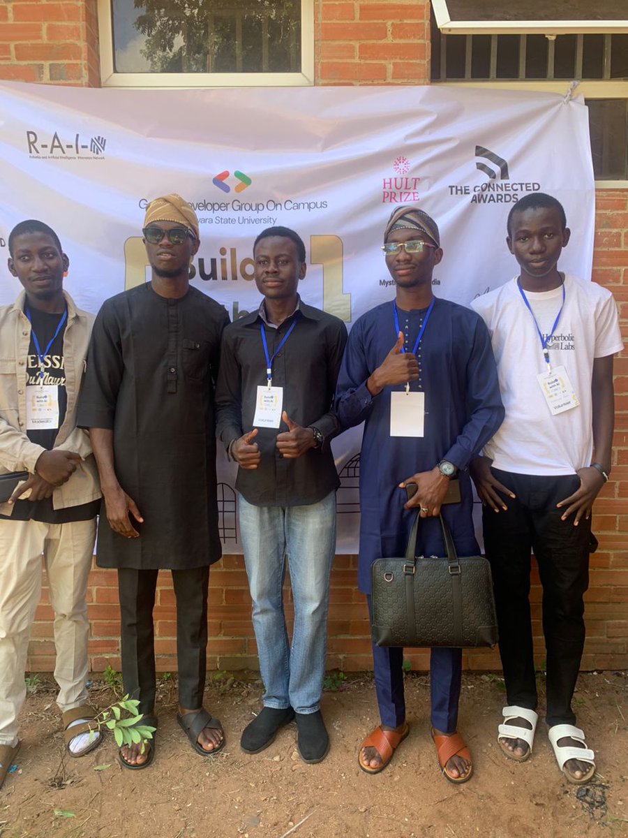 AbdulmujeebAwo1's tweet photo. 🚀 Proud to help organize Build with AI with GDGoc Kwasu and facilitate workshops that made AI accessible and exciting. What a day!

#BuildWithAI #GDGocKwasu https://t.co/6kpNHw2o4x
