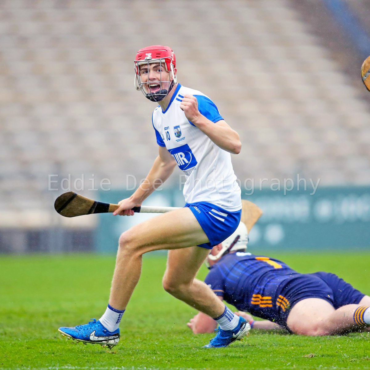 EddieDee_'s tweet image. Unbelievable scenes in Semple Stadium this evening as @WaterfordGAA minors clinched the All Ireland title by defeating Clare🔵⚪️🔵⚪️📸