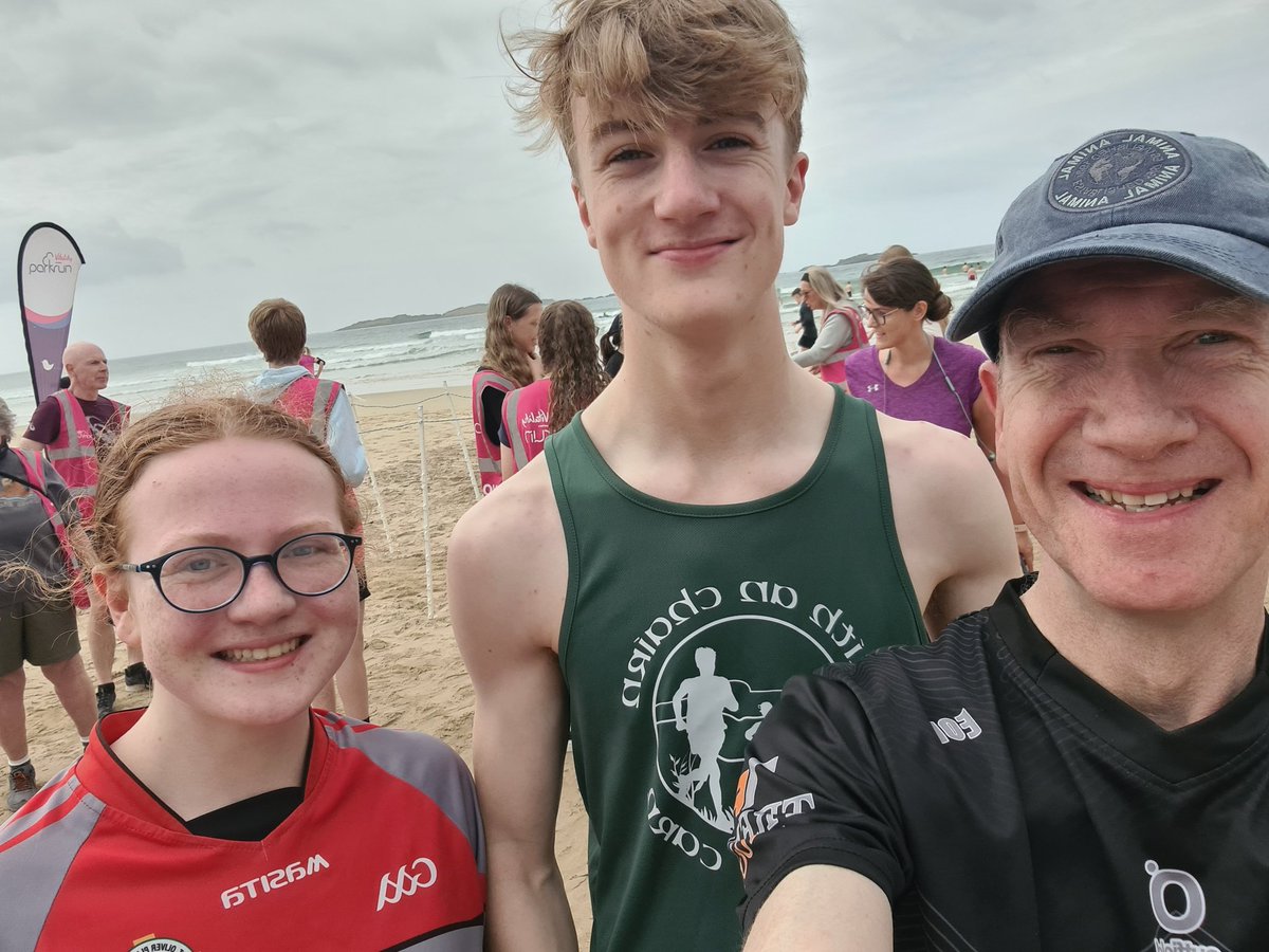 BannsidePharmcy's tweet photo. Another one off the bucket list!
The perfect morning to do the #Portrush #Parkrun barefoot on the sand - followed by an invigorating dip in the sea!
#therapy #getoffyourarse https://t.co/MxI1mXR45z