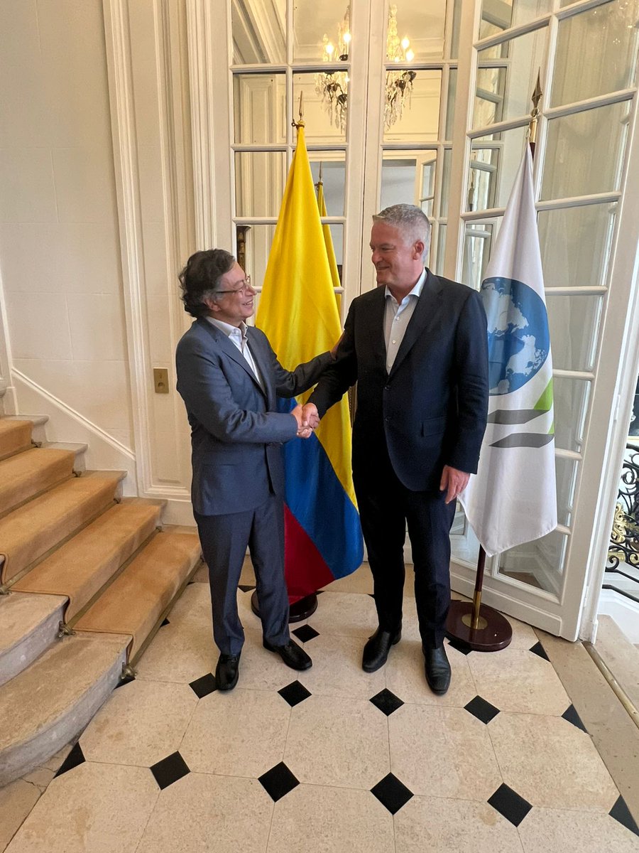 maferojas's tweet photo. El Presidente @petrogustavo ha propiciado una reflexión en distintos escenarios internacionales sobre financiación justa y eficaz de programas de desarrollo. Esta vez conversó sobre este desafío con el Secretario Gral. de la @OECD @MathiasCormann, previo a la IV Conferencia sobre Financiación del Desarrollo #FFD4Sevilla.
@UN @UNDP @OECDeconomy @OECDdev