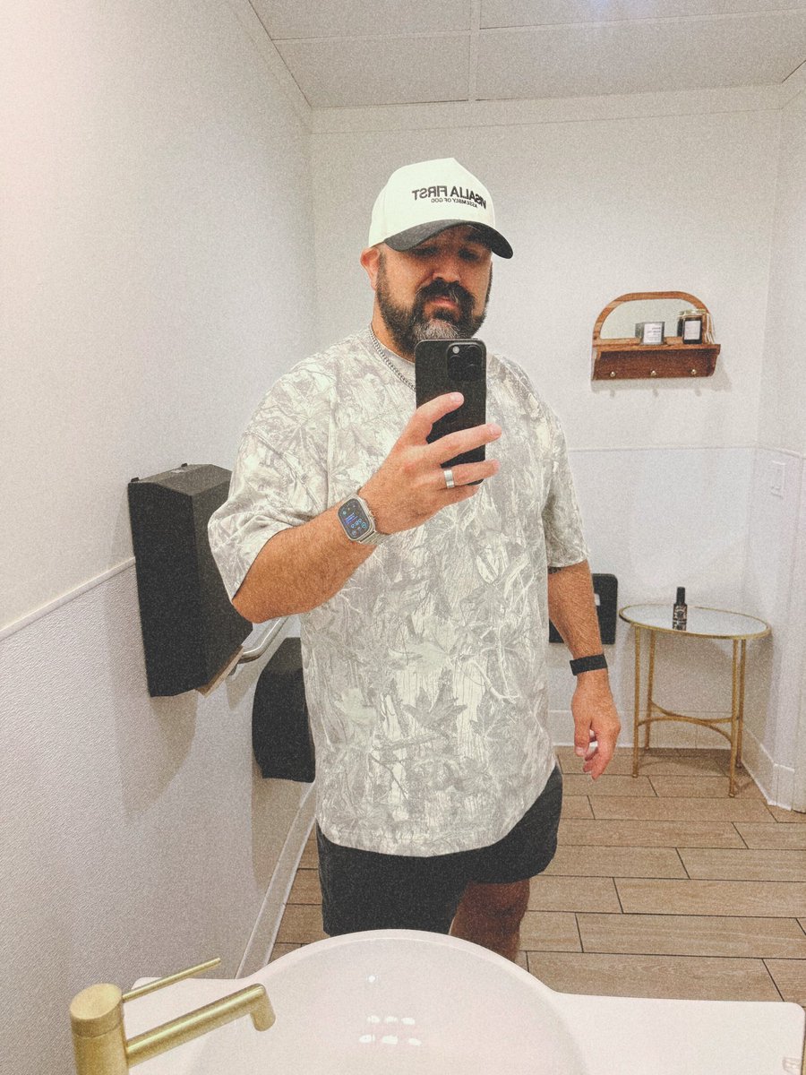 joemjameson's tweet photo. Hit 15 months of sobriety yesterday. Recently been finding my purpose and decided to go back to school in August. Feels good to feel good. #recoveryposse #sober #ODAAT #soberdad #PurposeDriven https://t.co/A0ikrGdyrD