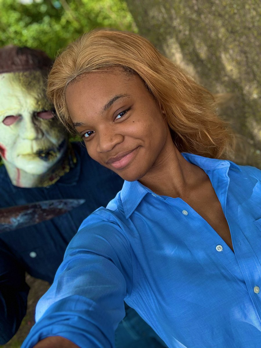 Girlfriend and I cosplaying as Michael and Laurie for a horror convention!