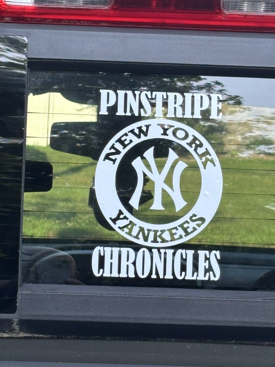My wife is the best!!! New truck decal 🔥. <a href="/StripeChronicle/">PinstripeChronicle</a> #RepBX