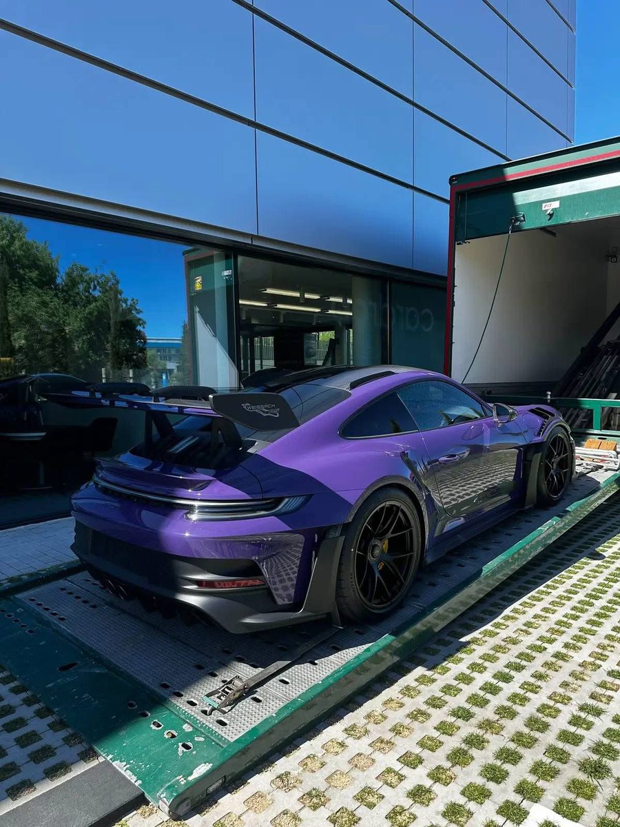 CarxZone's tweet photo. Purple Porsche GT3 RS Delivery 🛡️ https://t.co/jbVA4oIg1b