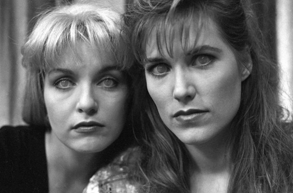 tuesdaywood's tweet photo. behind the scenes of twin peaks https://t.co/FLkiDzepMx