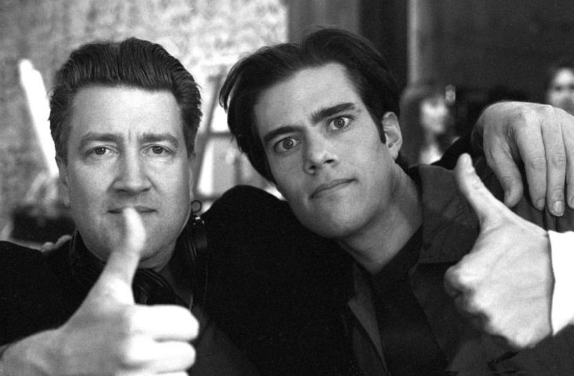 tuesdaywood's tweet photo. behind the scenes of twin peaks https://t.co/FLkiDzepMx