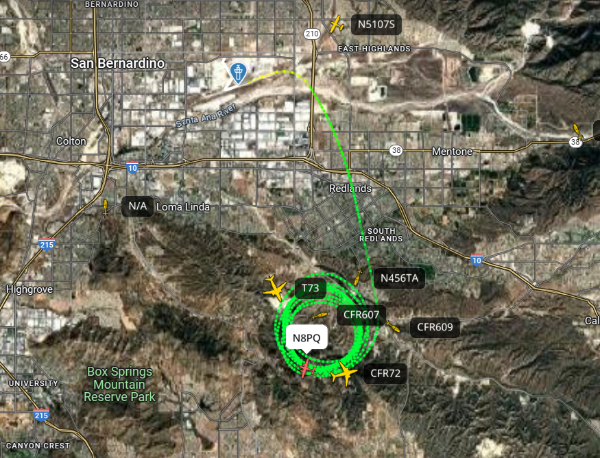 engineco16's tweet photo. #SmileyFire San Timoteo Cyn #Redlands It has to be 25-30 acres now. https://t.co/to0sPZ8Jqq