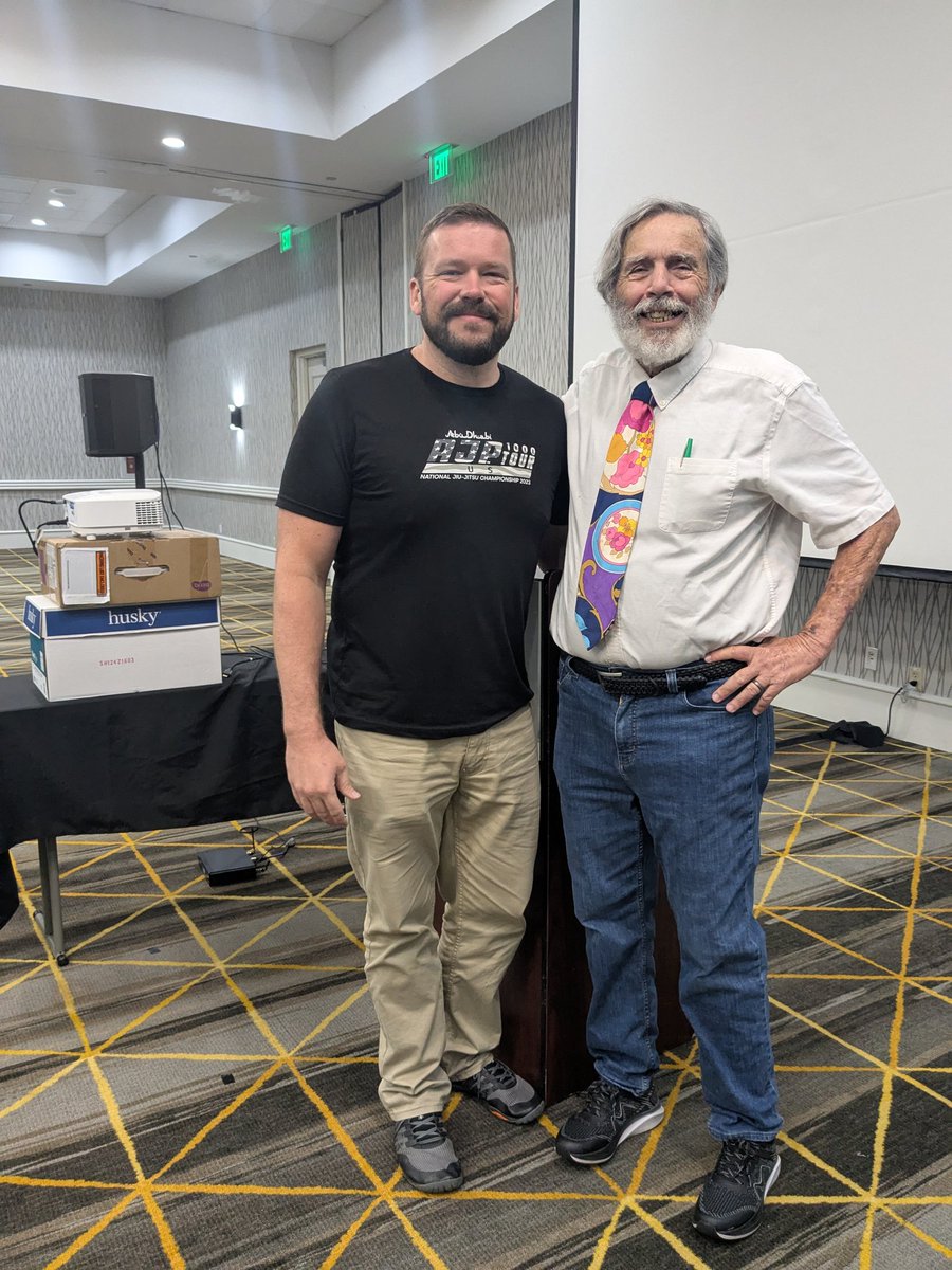 NathanDWebb's tweet image. Just a couple of Exchangors of various experience levels hanging out in Florida for the weekend.

#retwit