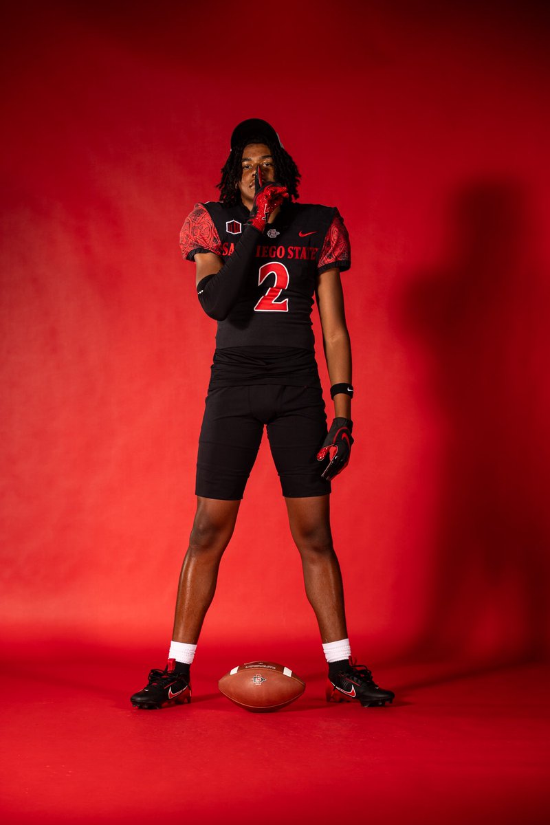 Major Pride tweet media