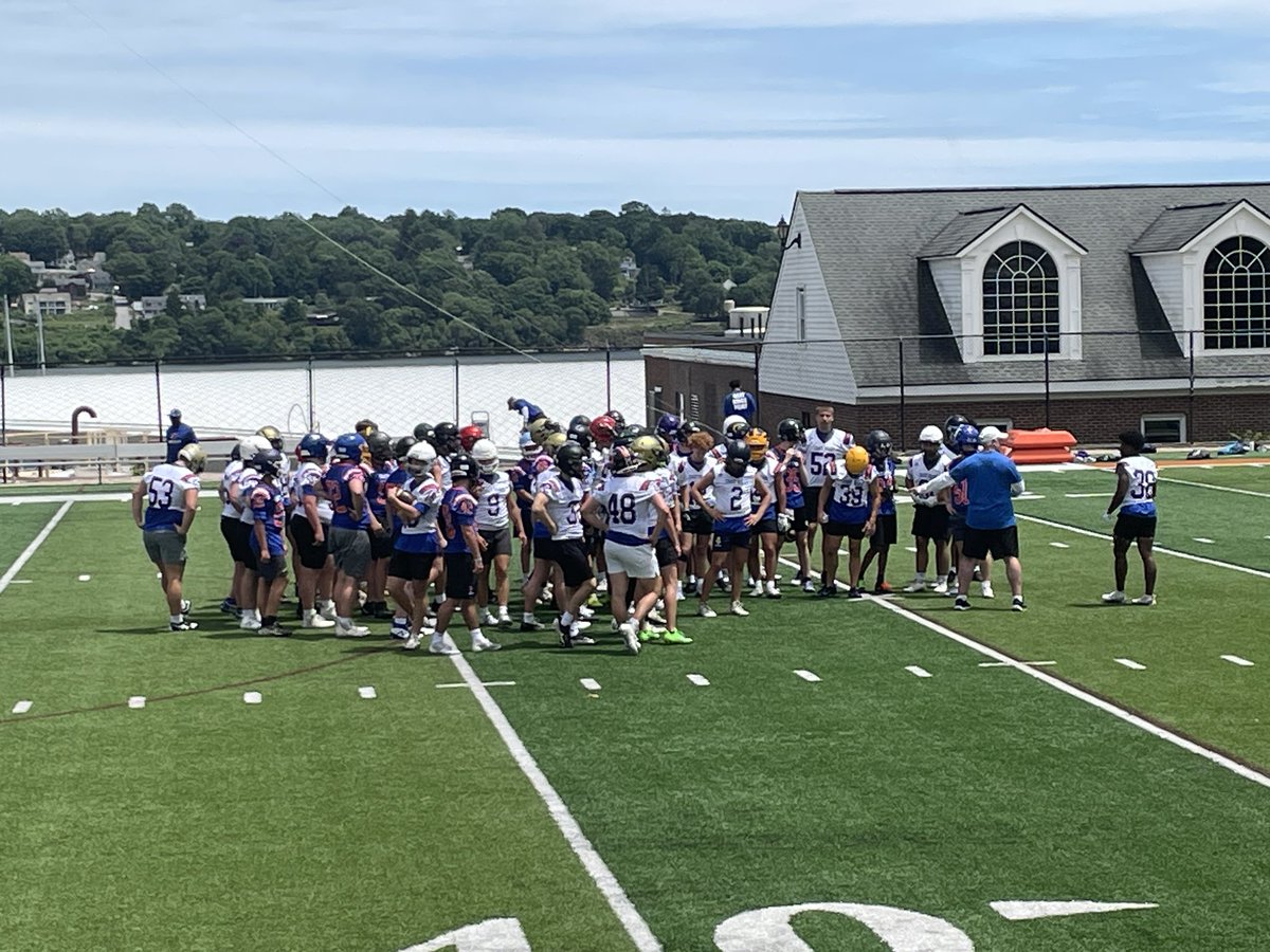 leo_guti150's tweet image. Thank you @USCGA_Football for an amazing prospect camp! Great to be on campus again! Looking forward to coming back in 2 weeks for AIM. Much appreciation to
@CoachCCGrant
@CoachJBWells @CGCoachDRF
@Hudson_Dunaway
@CoachSmesko
@USCGAcademy
@Hagerty_FB @1CoachQ @OleCoachMac…