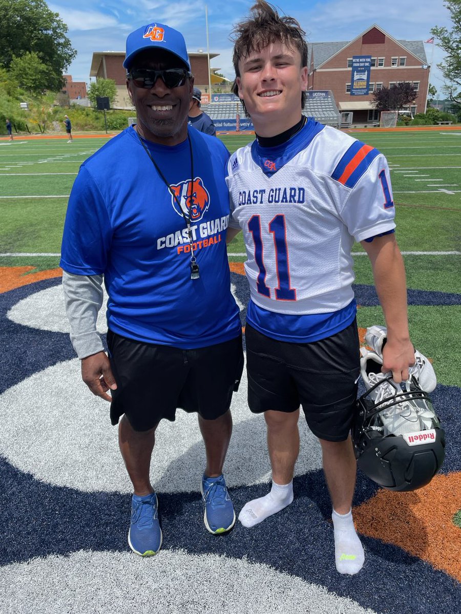 leo_guti150's tweet image. Thank you @USCGA_Football for an amazing prospect camp! Great to be on campus again! Looking forward to coming back in 2 weeks for AIM. Much appreciation to
@CoachCCGrant
@CoachJBWells @CGCoachDRF
@Hudson_Dunaway
@CoachSmesko
@USCGAcademy
@Hagerty_FB @1CoachQ @OleCoachMac…