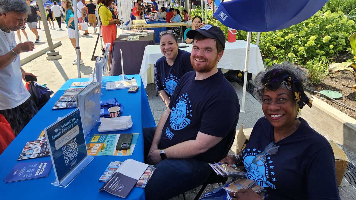 PhillyH2O's tweet image. Beautiful day for the Concilio 2025 Hispanic Fiesta in Philly's LOVE Park! Special shout out to PWD employees Liz and Pedro for joining the Public Affairs team today and helping with Spanish language translations.