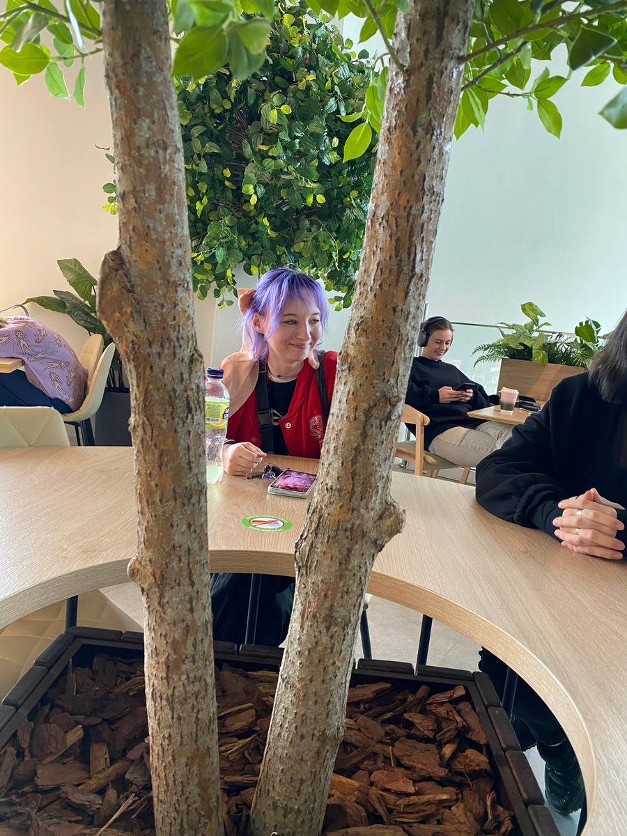 Shellia_np's tweet image. А вы знали, что для счастья надо совсем чуть чуть?

#np TRITIA - 31я весна