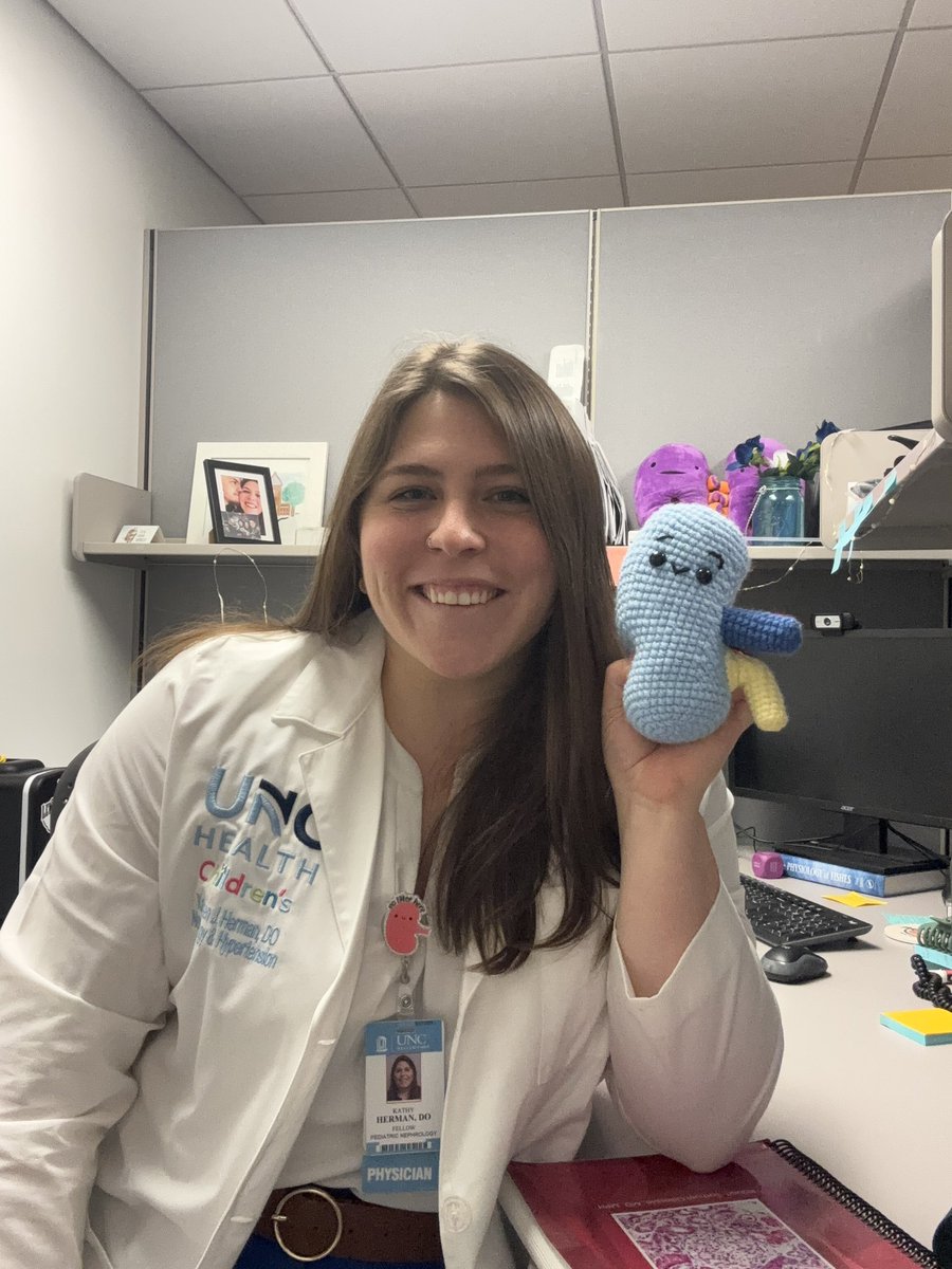 Kathleen Herman, DO (@thtbrunettedoc) on Twitter photo New PGY-5 on the block. INSANE past year but loving the kidneys more than ever! 
Excited for more passion projects and QI this upcoming year! 
#pedsneph New PGY-5 on the block. INSANE past year but loving the kidneys more than ever! 
Excited for more passion projects and QI this upcoming year! 
#pedsneph