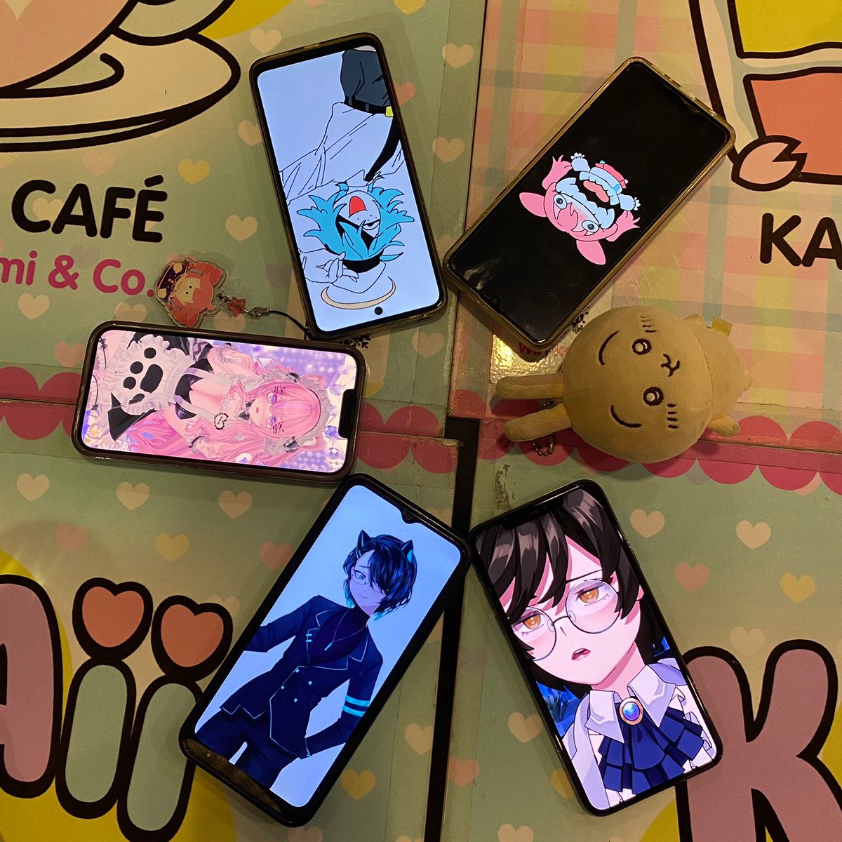 Tarde de Offcollab ✨️ 

Con <a href="/AurelinoVs/">☁️AureliNo☁️👔🚬Heaven Ambassador</a> <a href="/pink_mvstreamer/">Pink Marker ❣️🐰🖍️ | 💚VGEN cms OPEN</a> <a href="/KikiVtubing/">Kiki ☕ ✨| Live2D | VTHX</a> <a href="/ArataZiki/">⛩️ Arata Ziki | ESVTuber ⛩️</a> y <a href="/YachiyoCh_/">Yachiyo Ch. 💫🎙| VTHX</a>