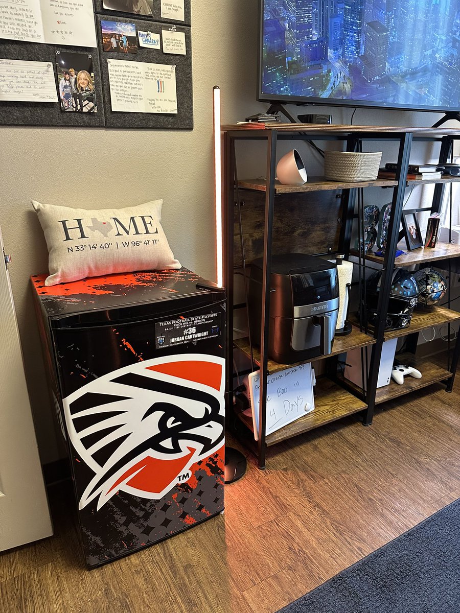 <a href="/JordanC2025/">Jordan Cartwright</a> is all moved in. <a href="/UTPBFootball/">UTPB Football</a> starts Monday. 🧡