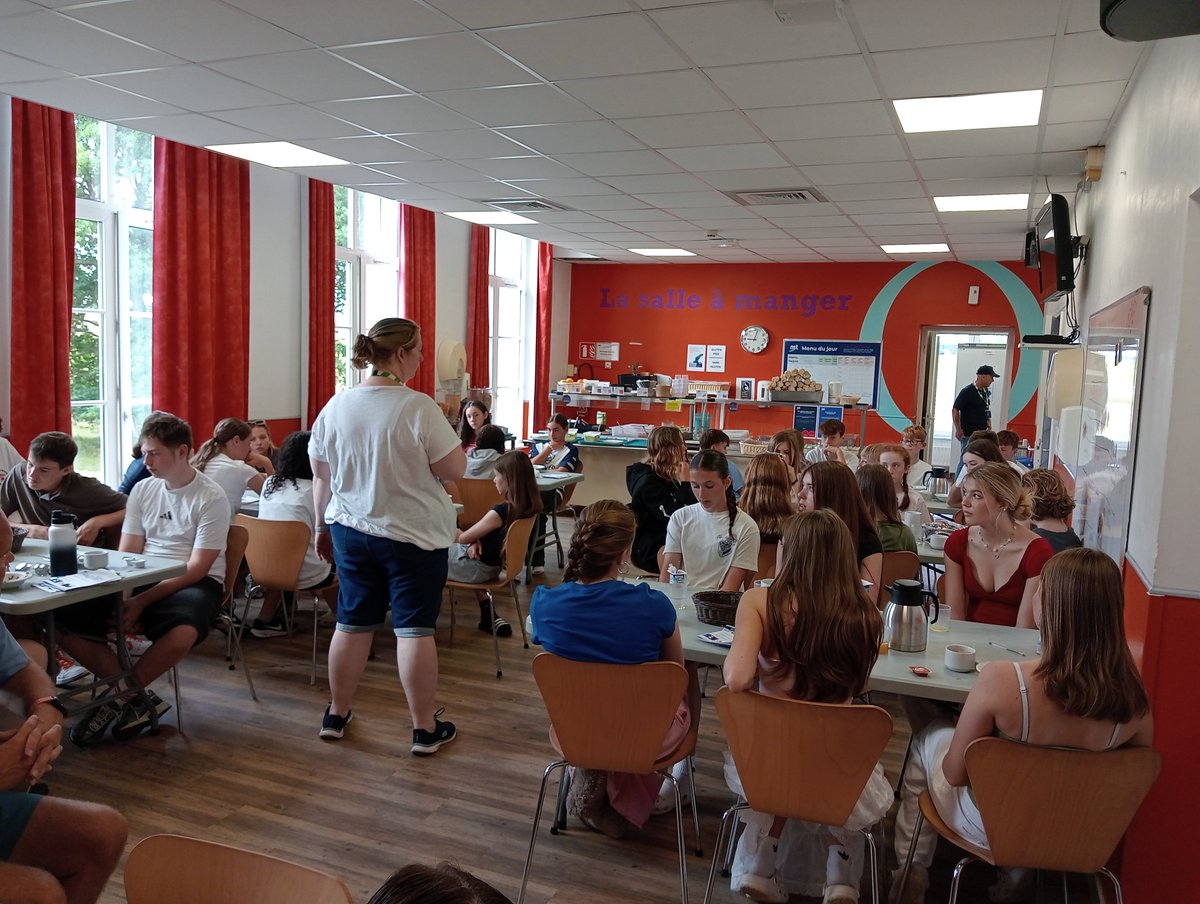 Clevedon Languages tweet media