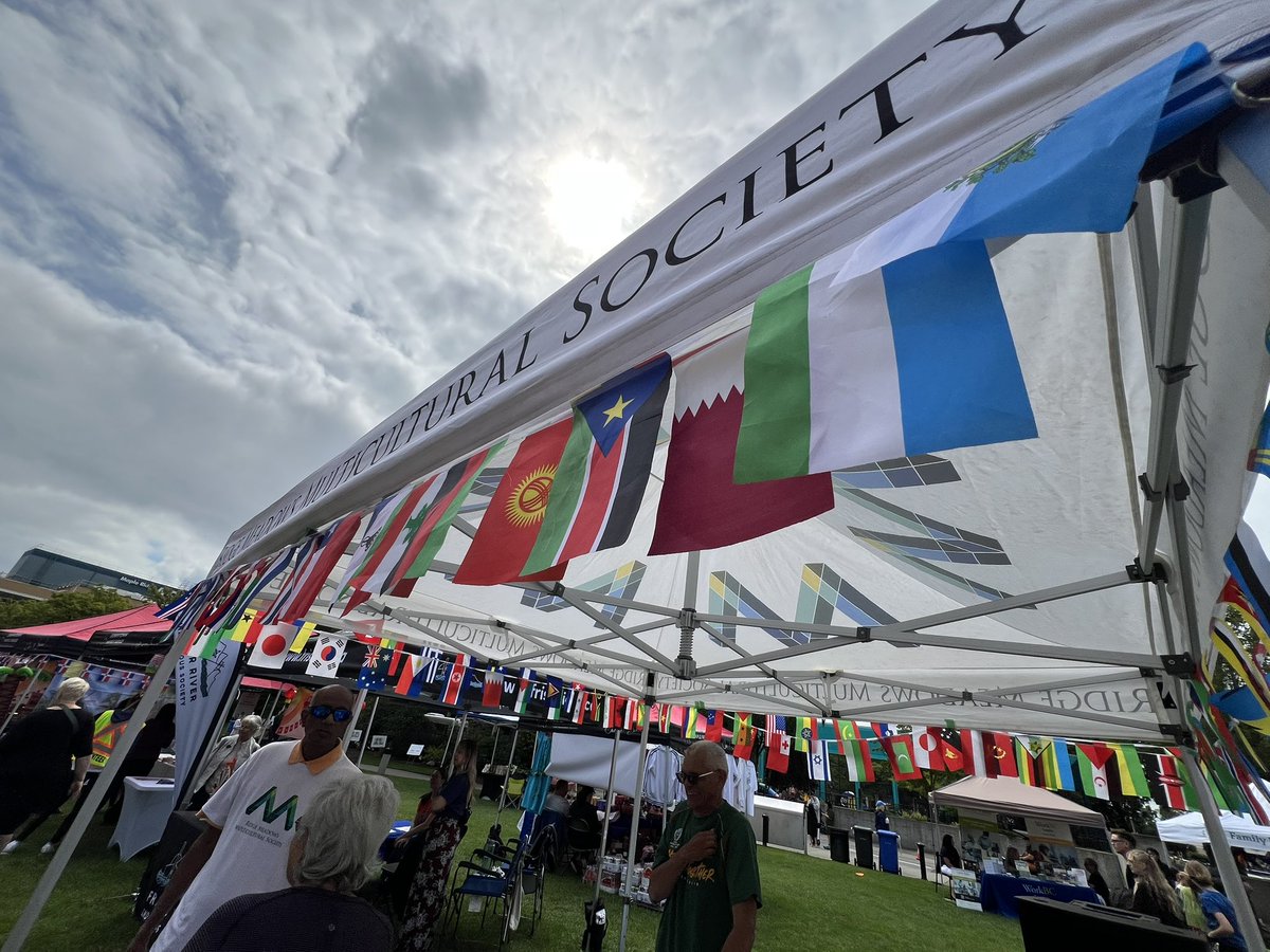 KasandraLaChina's tweet image. Thanks to Maple Ridge for Multiculturalism Day!  Fantastic event!
@MozaicoFlamenco great job!  #multiculturalismday