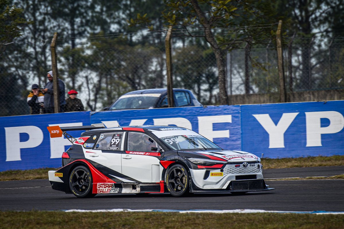 Resultado positivo en Concordia

El piloto de <a href="/SuperTC2000/">TC2000</a>  finalizó 7° en la clasificación que disputó la categoría este sábado en el <a href="/AutodromoConco1/">Parque Autódromo Ciudad de Concordia</a> , cerró así un sábado con un buen resultado tras tener un arranque complicado con su Toyota Cross
👉 facebook.com/MatiasCapurroOk 👀