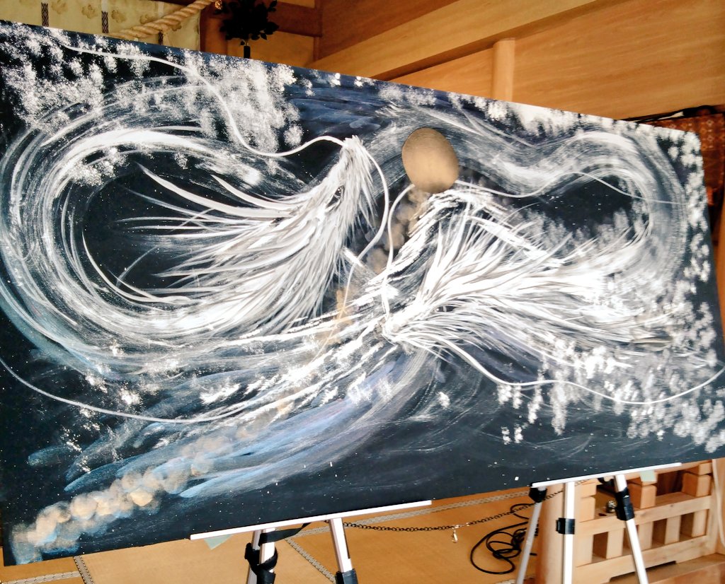 だるさんから
本日トリプル開運日って
知ってたので、氣龍画展に🙆

和太鼓のLIVEと氣龍のコラボ
で気運もアップ！

開運間違いない🙆