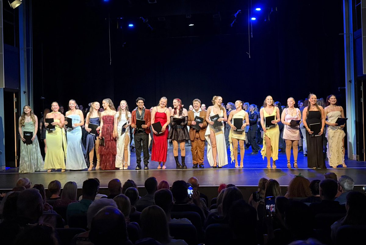 Kyle Robinson-Payne (@kyle_robinson22) on Twitter photo This evening I attended MADD’s On Broadway event alongside <a href="/MichaelPayneUK/">Michael Payne MP</a>. It was a true showcase of talent from one of the UK’s top performing arts academies. Wishing all students, especially the graduates every success. Thanks to Principal Edward Nudd for the warm welcome! 🎭 This evening I attended MADD’s On Broadway event alongside <a href="/MichaelPayneUK/">Michael Payne MP</a>. It was a true showcase of talent from one of the UK’s top performing arts academies. Wishing all students, especially the graduates every success. Thanks to Principal Edward Nudd for the warm welcome! 🎭