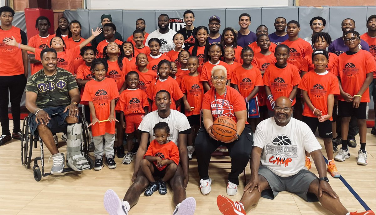 The Team Loaded Foundation was the title sponsor of the 4th Annual Center Court Free Basketball Camp included speakers, lunch, and prizes! #WinningCulture #3SSB