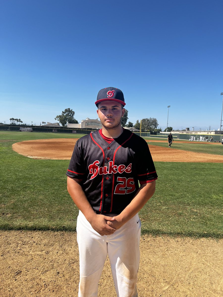 FiveToolCA's tweet photo. F: SoCal Dukes 16U 3, BOLA Wolves 2027 3
PoG: @ezra_preis 2-3, 2B, 2R https://t.co/lb1dXO4CBS