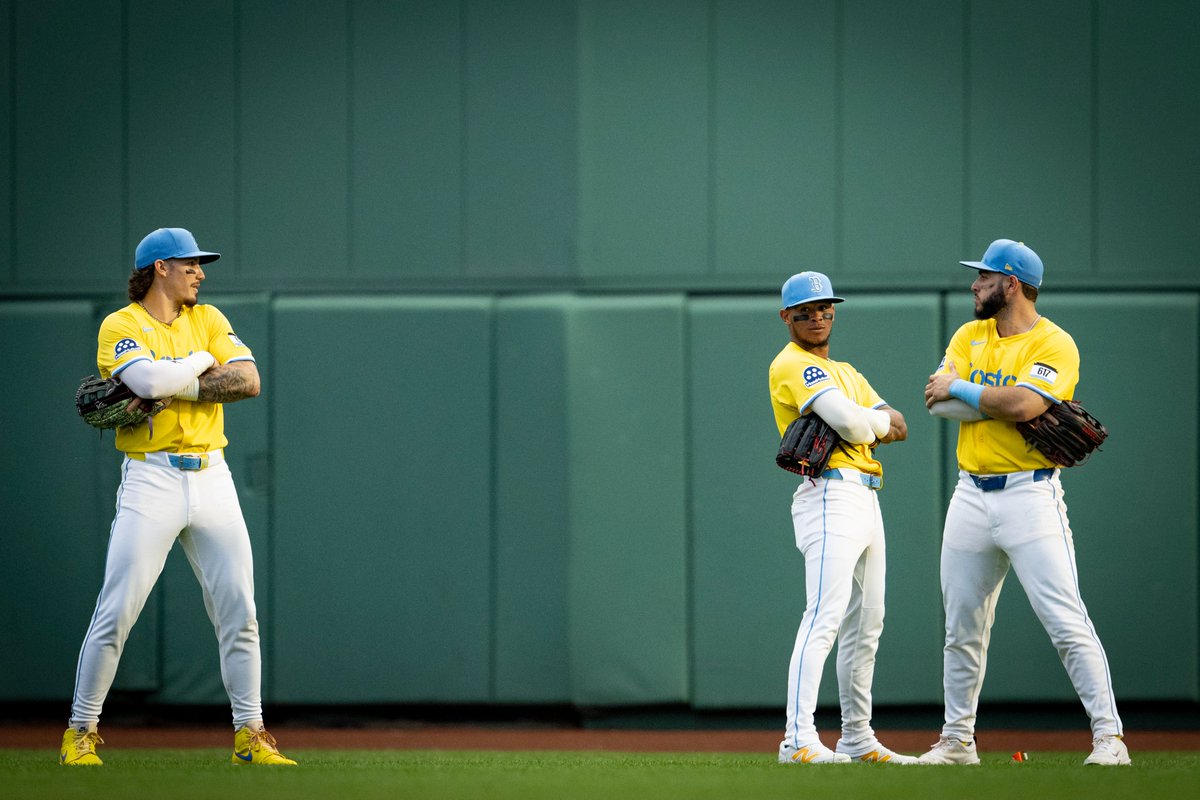 redsox wearing yellow