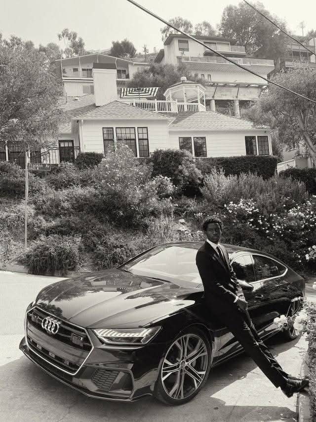 Abdoulaye6Dial's tweet photo. Fait de l'argent, choisi bien ton entourage, parle peu prie d'avantage
##visionner https://t.co/NbPW2JeMMQ