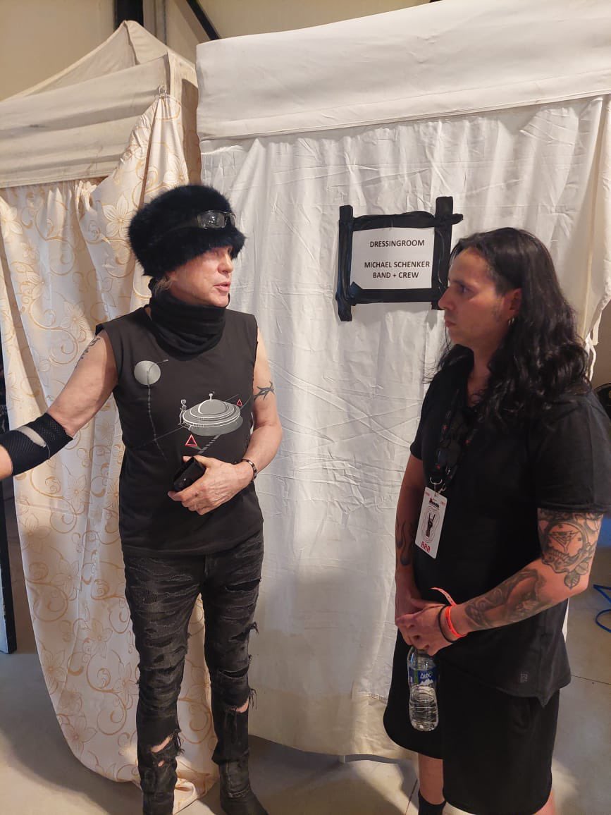 gusgofficial's tweet image. Today not only I met one of my guitar heroes, but I got to jam with him 🤯 Pinch me! Thank you Michael Schenker for inviting me to jam w/ you, and also to your band and crew for making me feel welcome🙏
