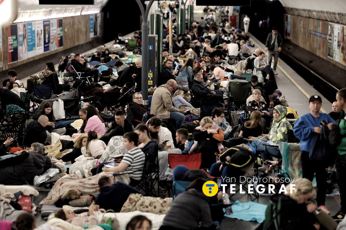 Gerashchenko_en's tweet image. Ukraine is under yet another massive Russian missile and drone attack tonight.

In Kyiv, many people sleep in the subway during attacks (it doubles as a shelter).