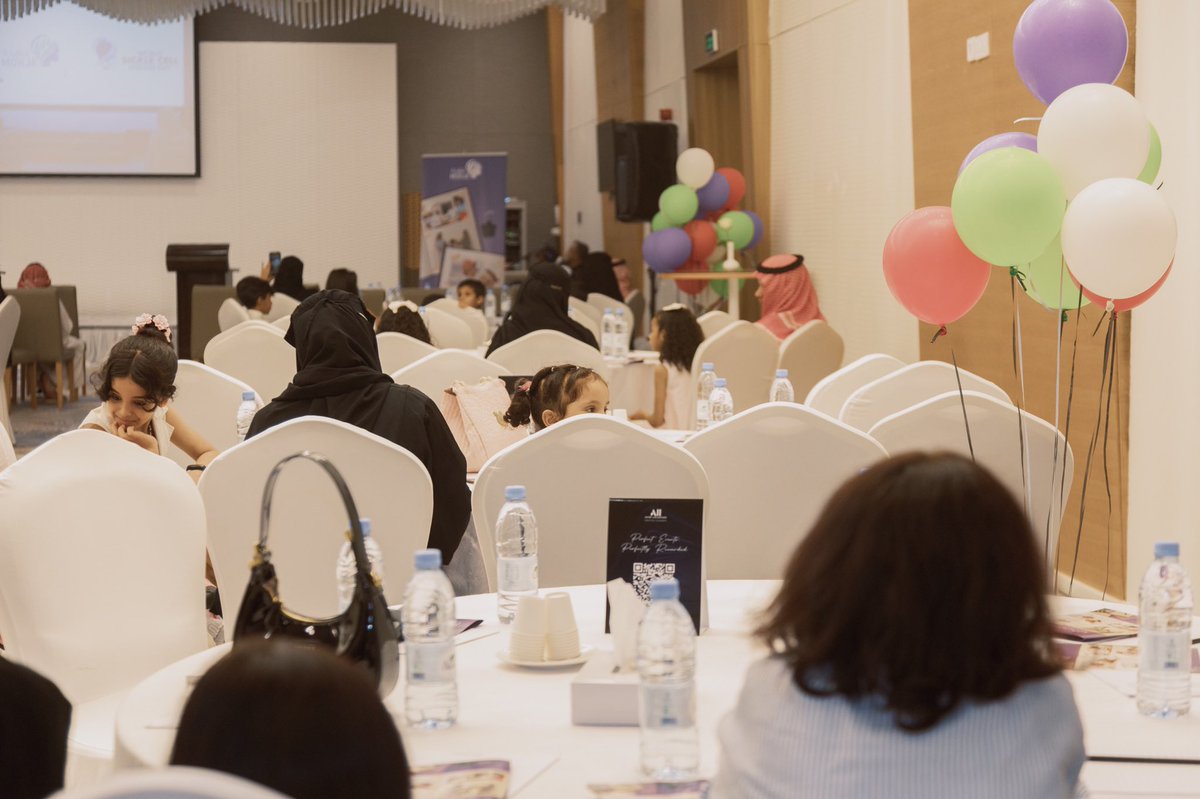 Quui90's tweet photo. تنطلق مبادرة #مهجة بالتعاون مع #جمعية_شريان لنشر الوعي حول الأنيميا المنجلية ودعم أبطالها
لـ نكون يدًا واحدة في بناء جسور العطاء ونشر رسالة الأمل 💫
@sheryanorg https://t.co/ryDDv4CnH6