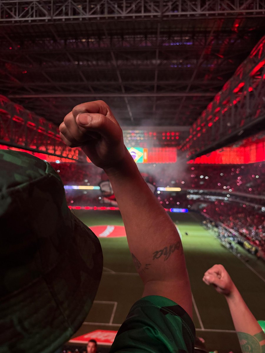 Coritiba's tweet photo. E DEU VERDÃO, NÃO TEM JEITO! 💚

📸 Julio Bernardo | Coritiba

#capxCFC #CoxaNoBrasileiro https://t.co/1lbipXKaRU