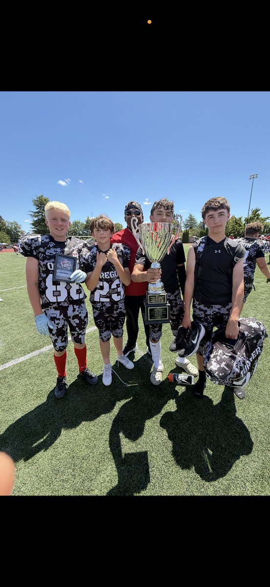 2025 Team Red RBs
Oregon Bowl champions! 
<a href="/OregonBowl/">Oregon Bowl</a>