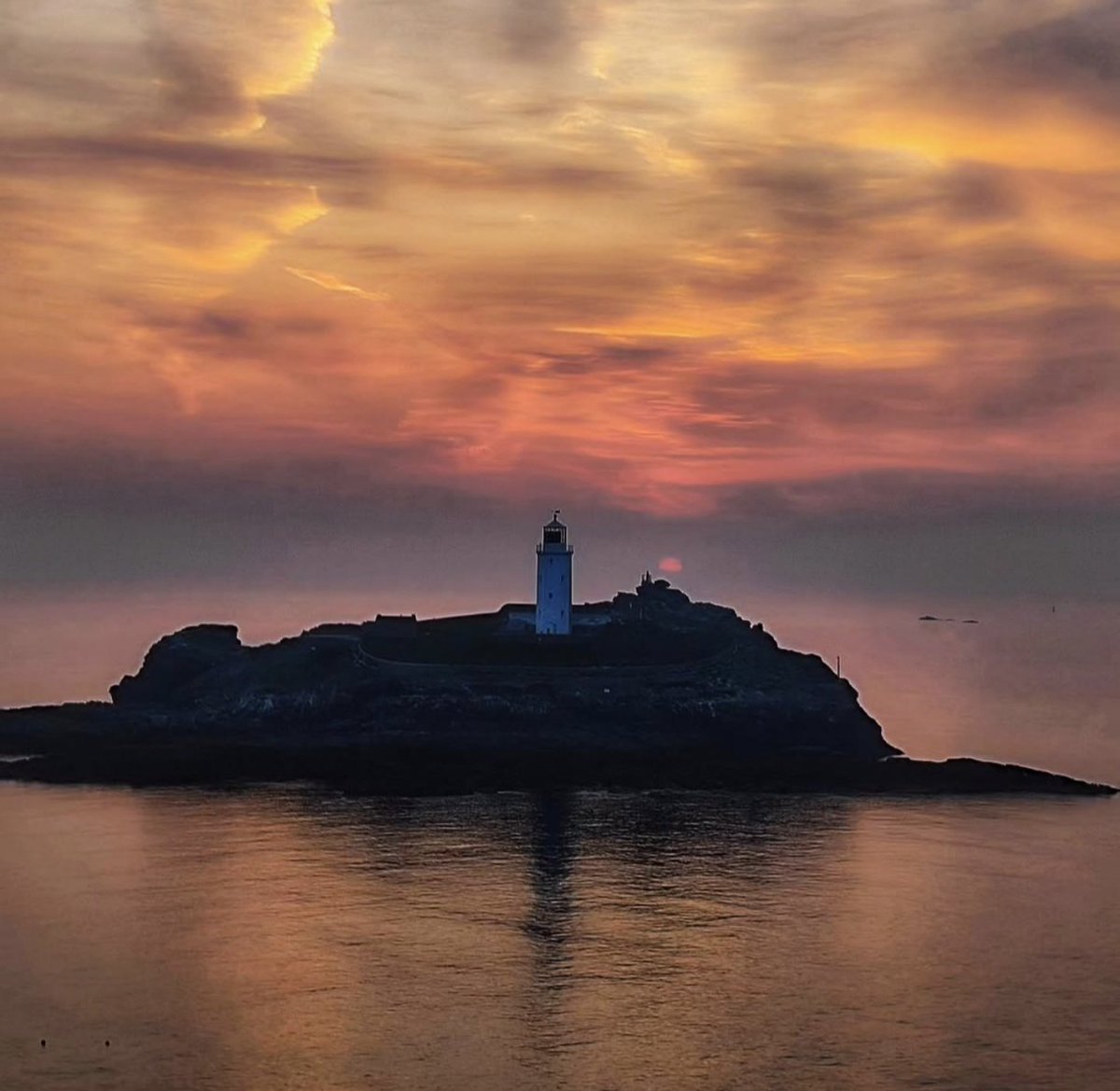 Home 🧡
Godrevy 
<a href="/ITVCharlieP/">Charlie Powell</a> <a href="/itvwestcountry/">ITV News West Country</a> <a href="/itvweather/">ITV Weather</a> <a href="/SpotlightUK/">Spotlight</a> <a href="/BBCSouthWeather/">BBCSouthWeather</a> <a href="/Kernow_outdoors/">Great Cornish Outdoors</a> <a href="/SunsetSnaps/">Sunset Snaps</a> <a href="/ChrisPage90/">Chris Page - Weatherman</a> <a href="/BBCCornwall/">BBC Cornwall</a> <a href="/CornwallLifeMag/">Cornwall Life</a> <a href="/ILoveCornwallUK/">Visit Cornwall</a> <a href="/BBCCountryfile/">BBC Countryfile</a>