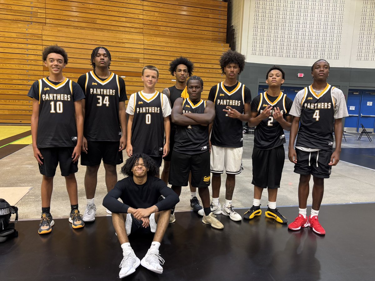Finished up June with a 3-0 at Grand Valley!

Proud of this groups June and how we competed with the best across the Midwest and got a lot of wins!

Go Panthers ⬛️🟨