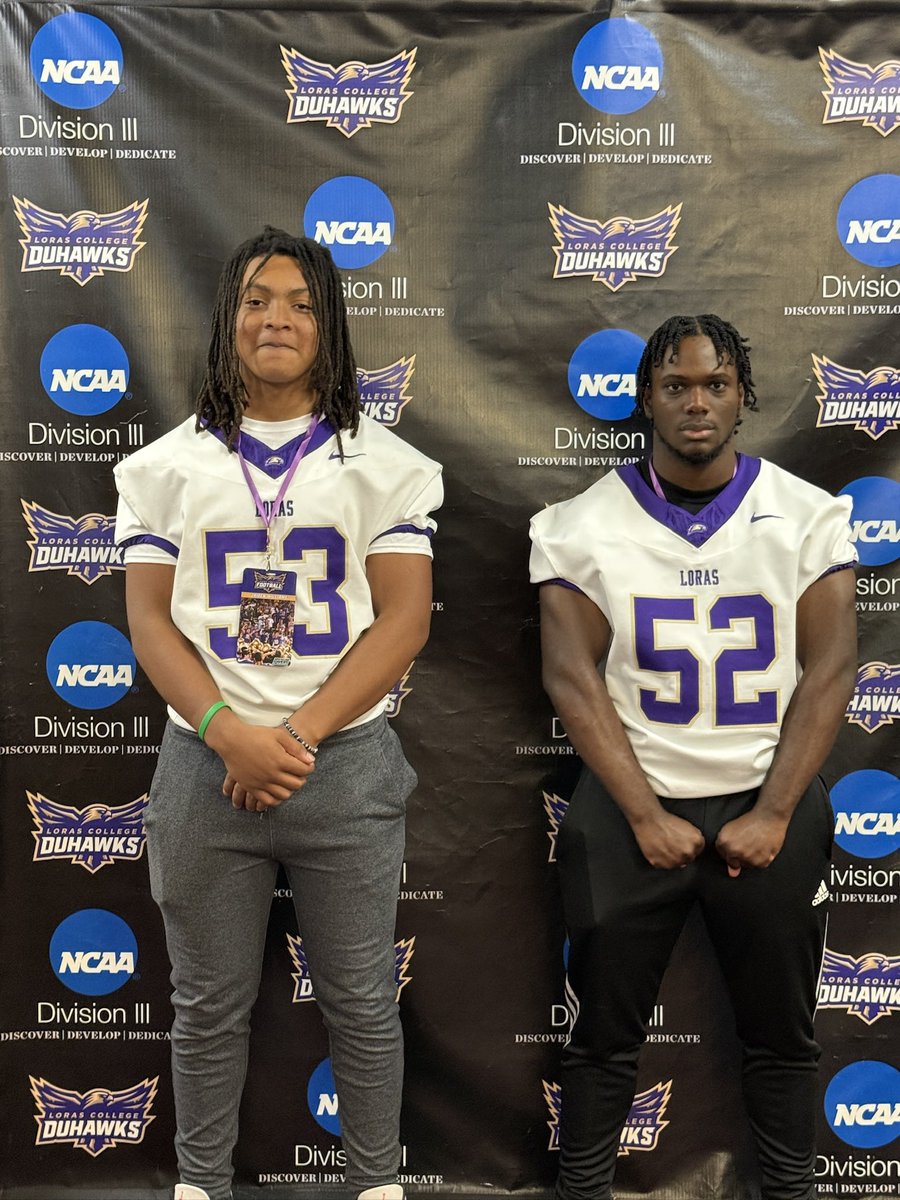 Had a great time at <a href="/LorasCollegeFB/">Loras Football</a> today! Thank you <a href="/CoachHipp34/">Cody Hipp</a> for inviting and having me