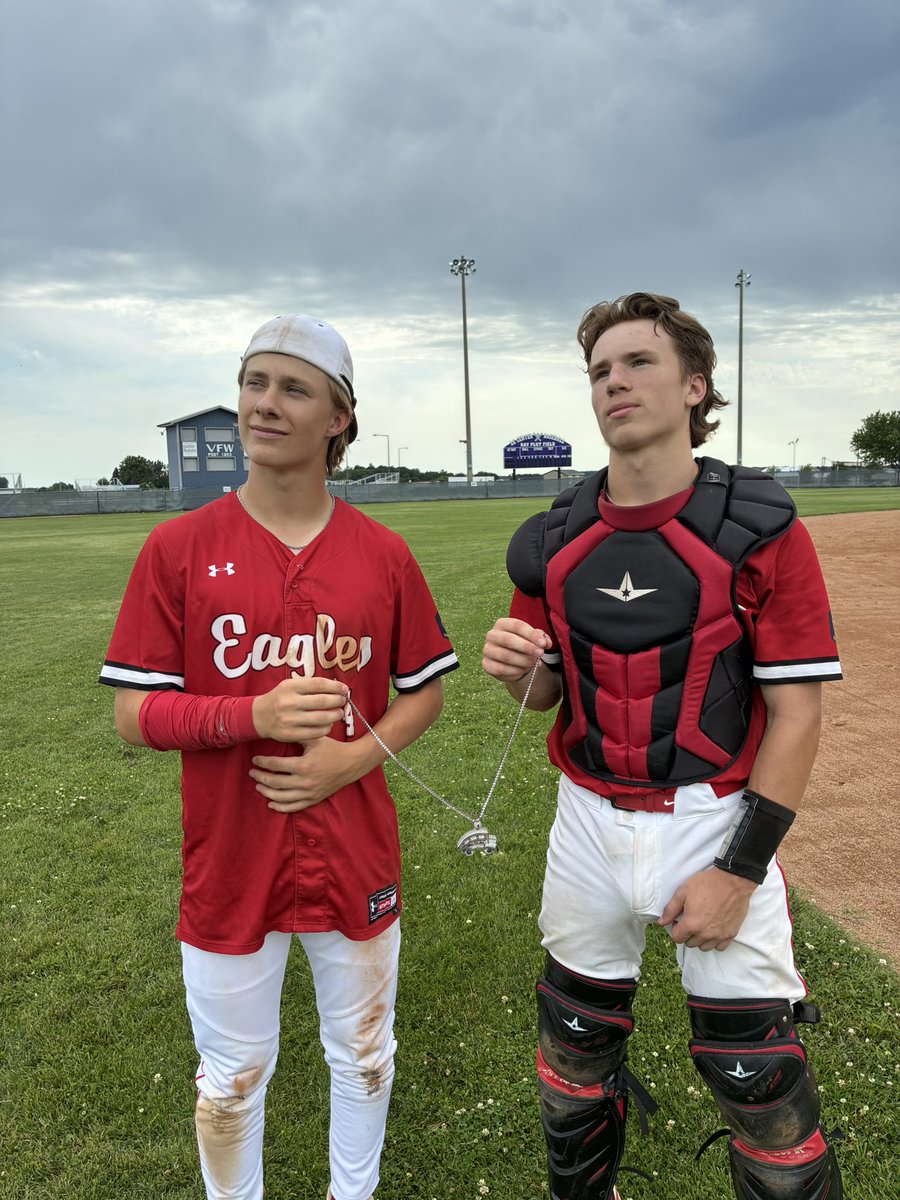 EP_JrLegion's tweet image. EAGLES WIN (Final: 19-4)‼️ Oscar Ailie 4-4 3R 2RBI SB @Samroslansky11 2-3 2B RBI 2BB. @DrewErlandson1 3.0IP 1ER 2K. Get to play 2 tomorrow at Home vs. STMA!