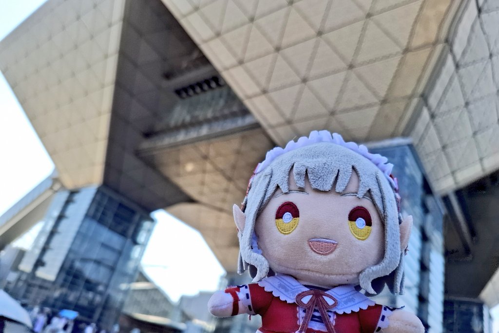 灼熱のにじそうさく来ました。年々規模が大きくなってる。たくさん買ってたくさん楽しむぞ。
#にじそうさく１０