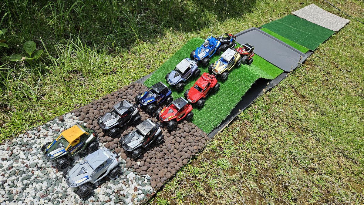 gooendy's tweet photo. 概ね準備完了!＼(^o^)／
EndyGP2025 トレイルミニ四駆ワンメイクレース リモート生配信は12:00〜

https://t.co/CKbdGEBq5Q

#EndyGP #トレイルミニ四駆 #EZシャーシ #ファンブルン https://t.co/ENdQvv0O5K