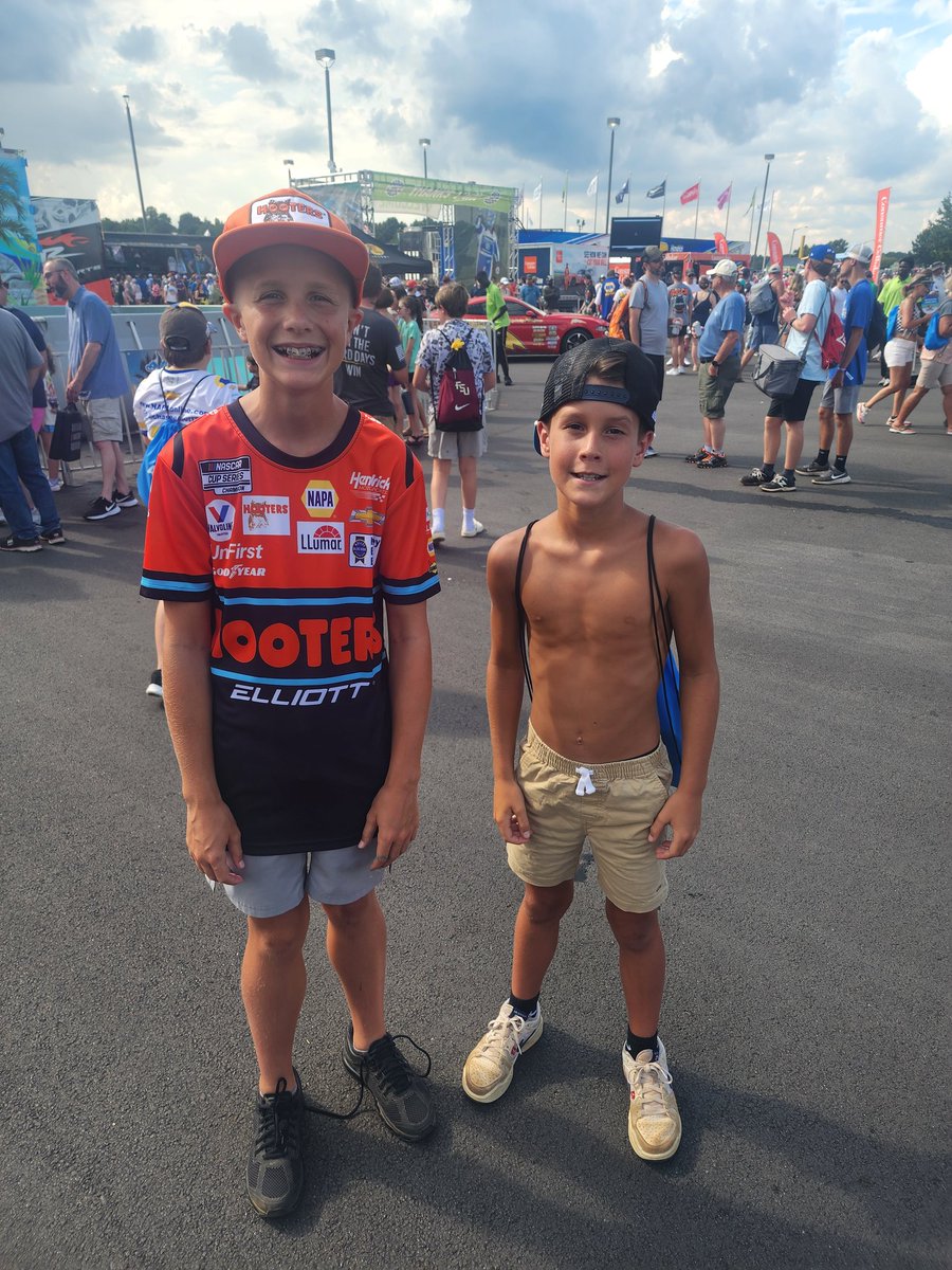 Got 1 cheering for <a href="/chaseelliott/">Chase Elliott</a> and 1 cheering for <a href="/joshberry/">Josh Berry</a> #NASCAR