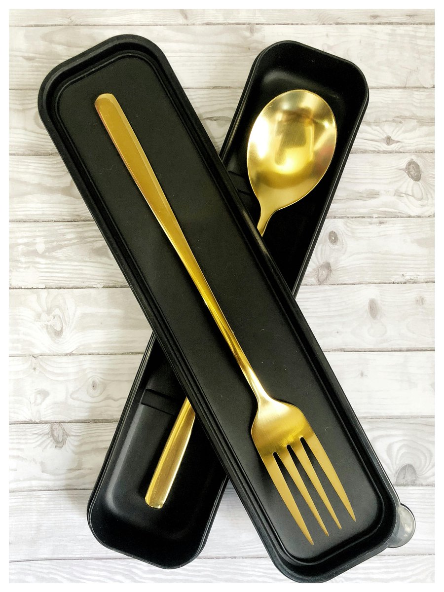 jrkitchenkraze's tweet image. Shop now for elegant forks and knives! Elevate every meal with sophisticated and durable pieces perfect for any dining occasion.

jrkitchenkraze.com

#ElegantDining #ForksAndKnives #TablewareEssentials #LuxuryDining #SleekDesign #DiningInStyle #RefinedTableware…