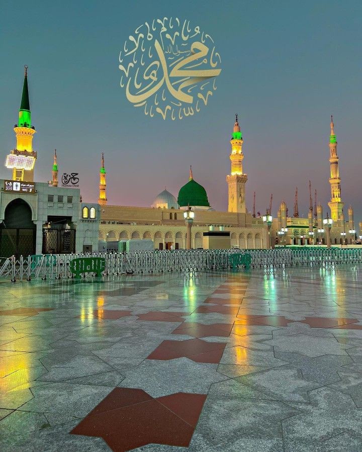 اَلسَلامُ عَلَيْكُم وَرَحْمَةُ اللهِ وَبَرَكاتُهُ🌼

💕حدیث نبویﷺ💕

ابو ہریرہ رضی الله تعالٰی عنہ سے روایت
ہے کہ : رسول الله صلی الله  علیہ وآلہ وسلم نے فرمایا : " رمضان کے بعد سب سے افضل روزے الله(ﷻ) کے مہینے " محرم " کے
ہیں اور فرض نماز کے بعد سب سے افضل
نماز  رات کی نماز ہے