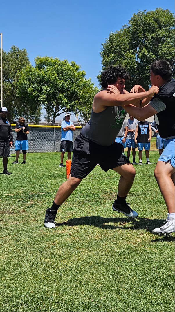 upland_fb's tweet image. We had a very busy weekend with the freshman team playing in the Los Altos and Villa Park’s Tournament, JV competing in the Los Altos Tournament, and varsity competing in the South Coast Passing and Lineman Competition. We definitely got better this weekend. @upland.hs @CIFSS