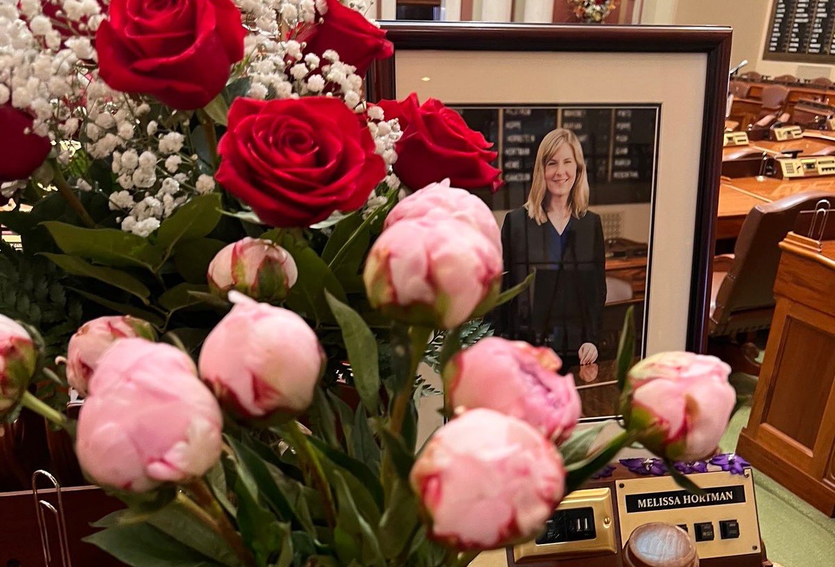 emmagreenman's tweet image. Today, we say goodbye to our beloved Melissa and Mark Hortman. Tomorrow, we redouble our effort to build a country and a state that are “equal to their aspirations and a politics worthy of their example.” 💚
📷️ Alex Kormann @StarTribune