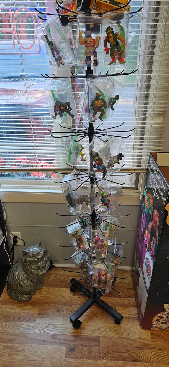 Checked out any new shop in Litchfield called Bros Gaming and Cards. Small shop but a decent selection of vintage TMNT. <a href="/RussLyman1/">Russ Lyman</a> and <a href="/dyhptg/">Dongled</a> should make a road trip.  Decent selection of retro games too. And there's a pizza joint next door.